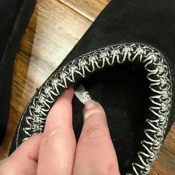 Tasman style slippers size 36-37 - Picture 4 of 5